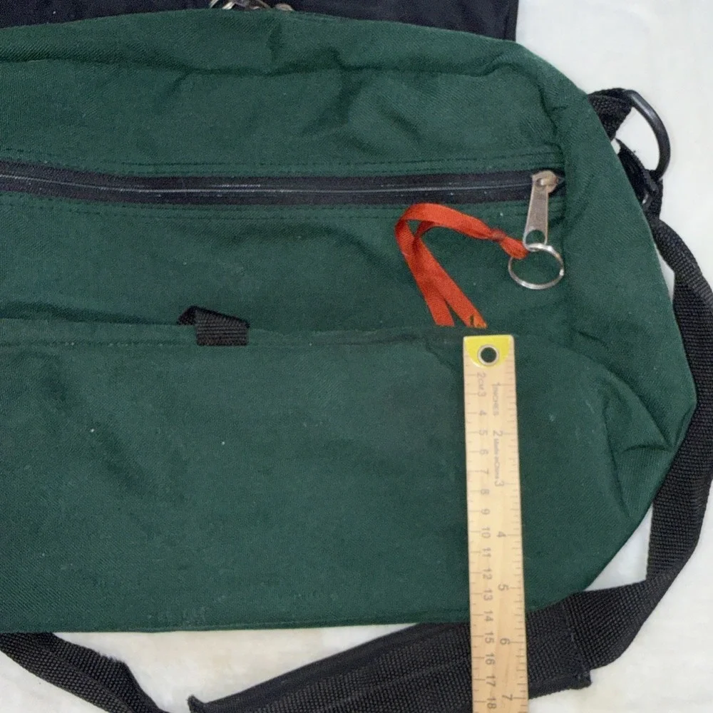 Vintage Jansport USA Green Floral Tapestry Suede Leather Book Messenger Bag